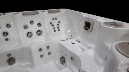 Гидромассажный спа бассейн Hydropool Self Cleaning 970 Titanium